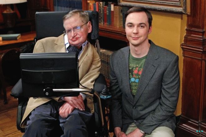 When not stumping physicists with paradoxes, Hawking liked to 人気のテレビ番組でカメオを作ります。  ここで彼はビッグのセットにいます  Bang Theory with Sheldon Cooper (Jim Parsons).