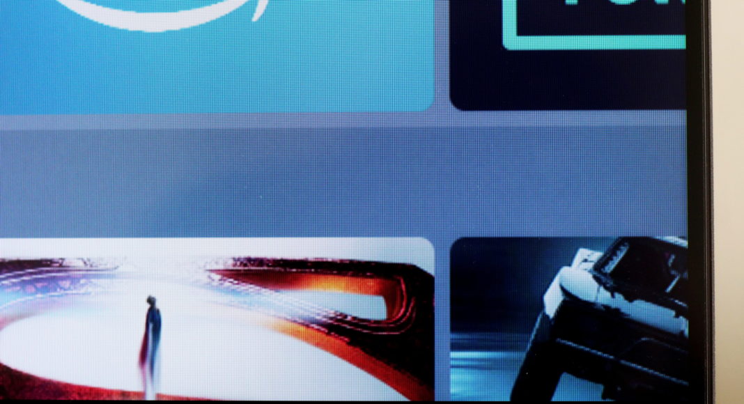 OnePlus TVU1ボトムベゼル 